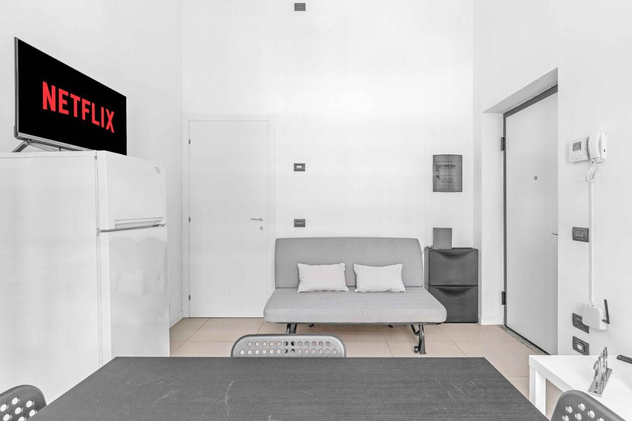 Cos54 - Exclusive Apartment With Garden In Milano Dış mekan fotoğraf